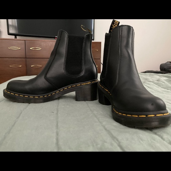 Dr. Martens Cadence Leather Heeled Chelsea Boot - Picture 5 of 6